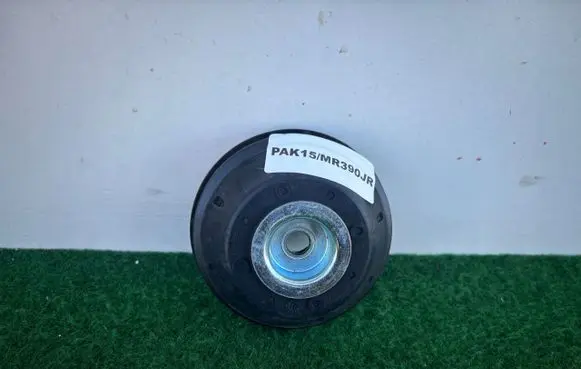 Opel Corsa E Crankshaft pulley 55703313