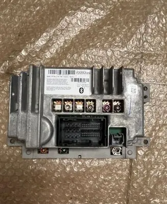 Chrysler Pacifica Radio/CD/DVD/GPS head unit 68232028AM 36670J