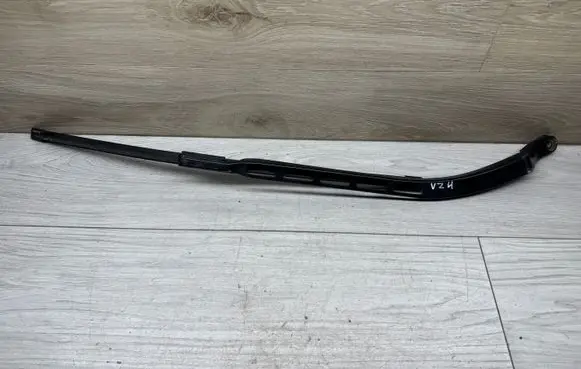 Seat Toledo III (5P) Front wiper blade arm 745604851
