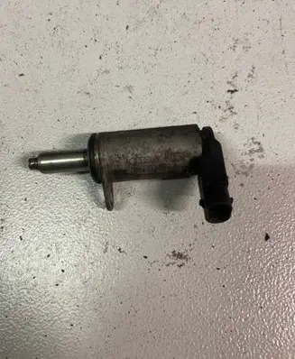 Audi A4 S4 B8 8K Camshaft vanos timing valve 06H103697A