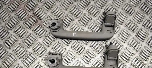 Volvo V70 Front interior roof grab handle