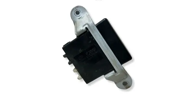 Hyundai Santa Fe Window wiper relay 9875026000