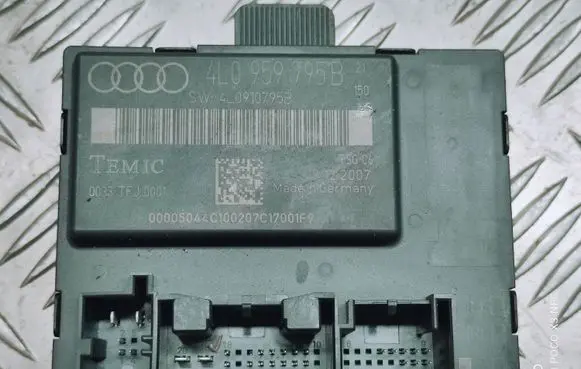 Audi Q7 4L Door control unit/module 4L0959795B
