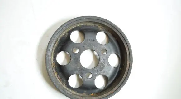 Audi A6 S6 C4 4A Power steering pump pulley 058145255E