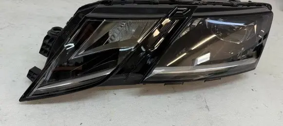 Skoda Octavia Mk3 (5E) Headlight/headlamp 5E1941015D