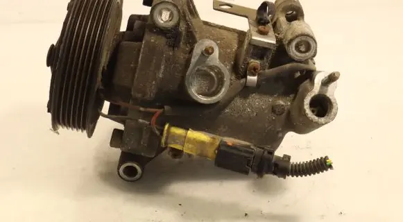 Peugeot 301 Air conditioning (A/C) compressor (pump) 9806599380