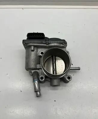 KIA Sportage Throttle valve 351002B340 583011U16