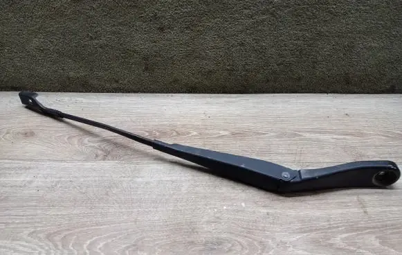 Volvo S80 Front wiper blade arm 30796019