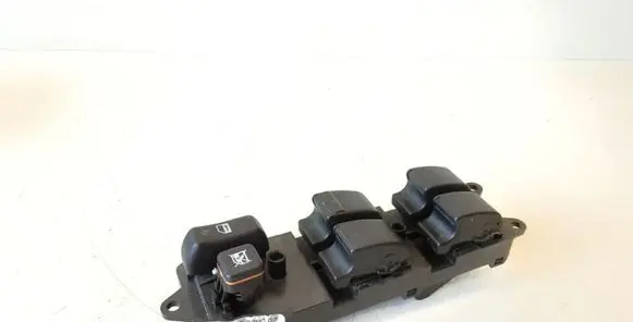 Toyota Corolla Verso AR10 Electric window control switch 848200F010 54355668D
