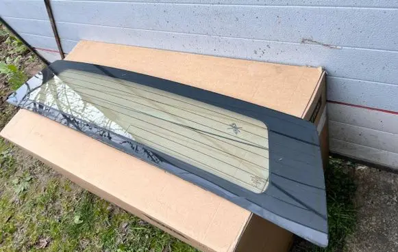 Cadillac Fleetwood Rear windscreen/windshield window 