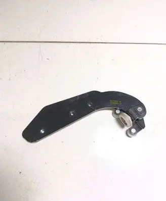 Mercedes-Benz Vito Viano W447 Sliding door upper roller guide/hinge A4477601547