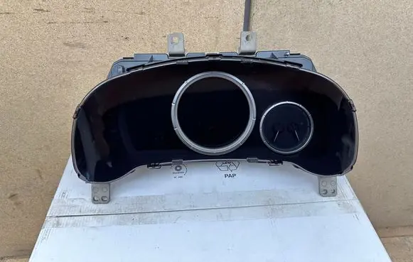 Speedometer (instrument cluster)