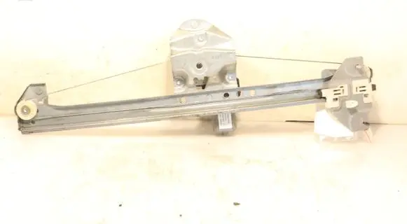 Dacia Dokker Front window lifting mechanism without motor