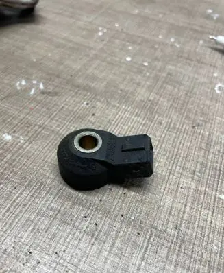 Mercedes-Benz S W220 Detonation knock sensor A0031538628