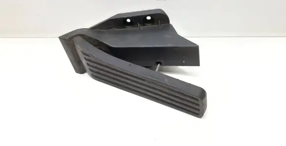 Mercedes-Benz E W212 Accelerator throttle pedal A2043000004