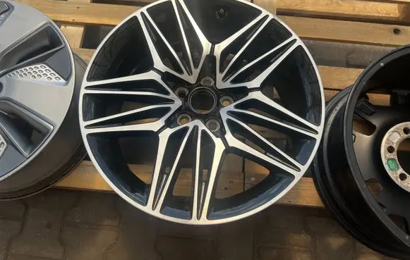 KIA Stinger R19 alloy rim 52910J5700