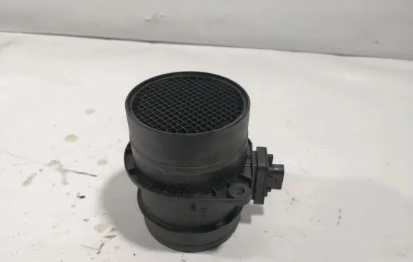 Volkswagen PASSAT B7 Mass air flow meter 0281002956 03L906461A