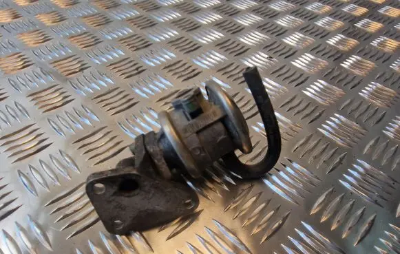 Audi A8 S8 D3 4E EGR valve