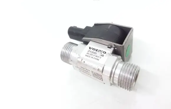 Polestar 2 Air conditioning (A/C) pressure sensor 31699138 P31699138