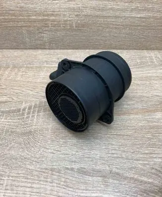 Volkswagen PASSAT B6 Mass air flow meter 074906461B 0281002461