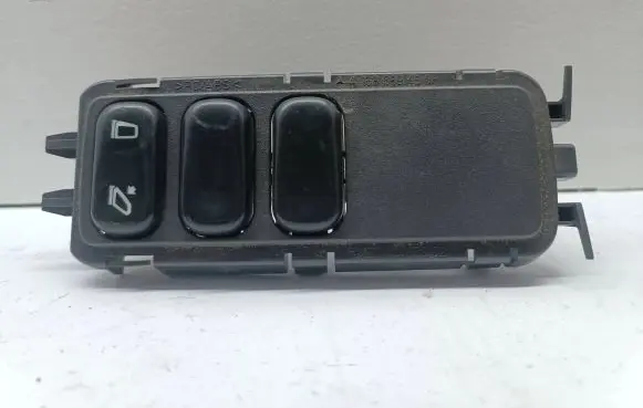 Mercedes-Benz A W168 Wing mirror switch 2108202010 21082020107C45 A2108202010
