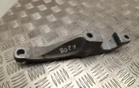 BMW 5 G60 G61 Engine mounting bracket 6898107