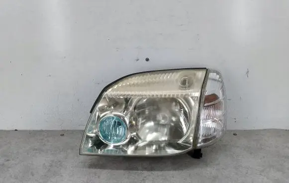Nissan X-Trail T30 Headlight/headlamp