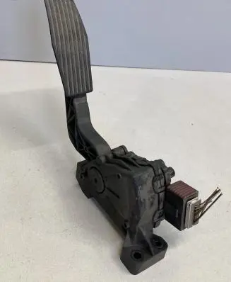Opel Signum Accelerator throttle pedal 9186725