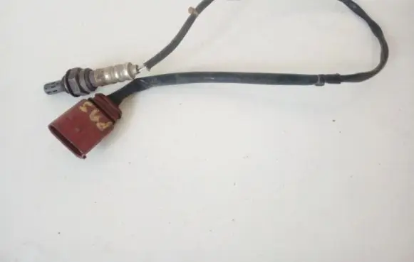 Volkswagen PASSAT B5 Lambda probe sensor 06B906265A