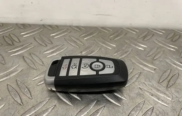 Ford Fusion II Ignition key/card H87T15K601BB