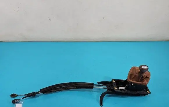 Gear shift cable linkage