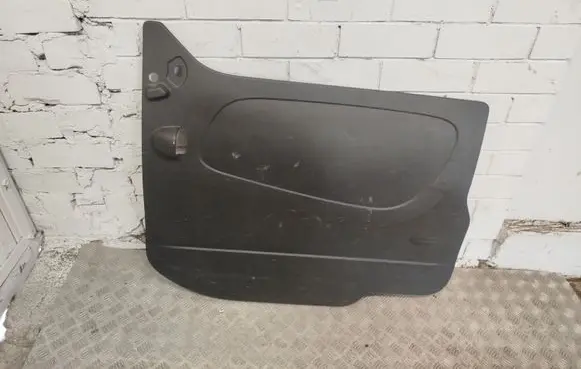 Renault Trafic III (X82) Sliding door card 829A06559R 93868253