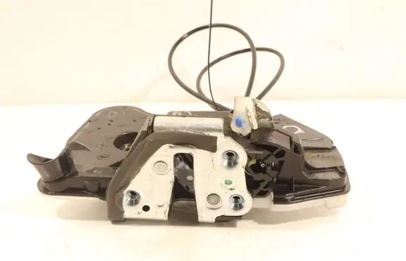 Toyota Corolla E160 E170 Front door lock 4102202