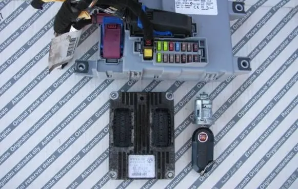 Fiat Punto Evo Engine ECU kit and lock set 51847330 IAW5SF3.M2 518699250