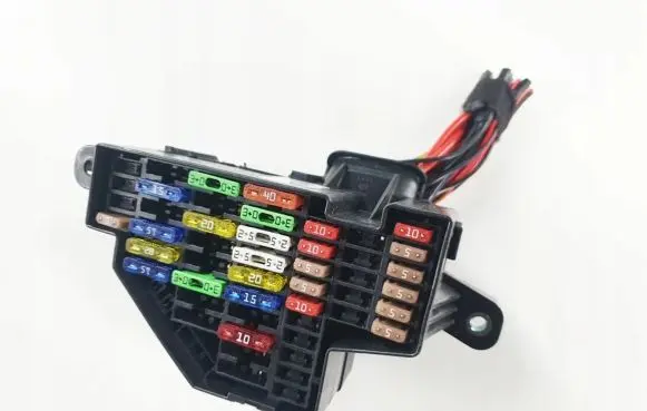 Skoda Octavia Mk2 (1Z) Fuse box set