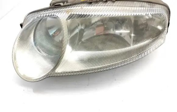 Alfa Romeo 147 Headlight/headlamp 465565640 0301186201