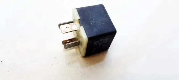 Volkswagen Caddy Other relay 141951253B
