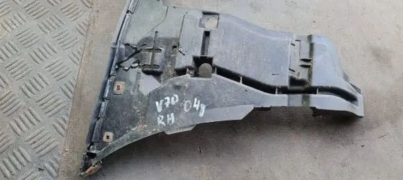 Volvo S60 Front bumper mounting bracket 08693182