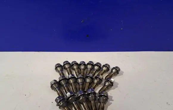 Volvo S60 Nuts/bolts 31362432 31317489