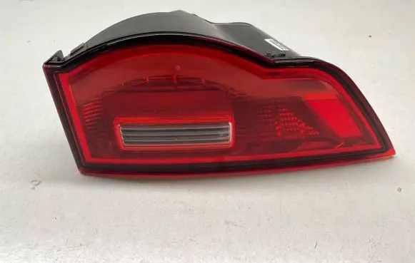 Jaguar F-Pace Tailgate rear/tail lights HK8315K272 HK8315K272AA