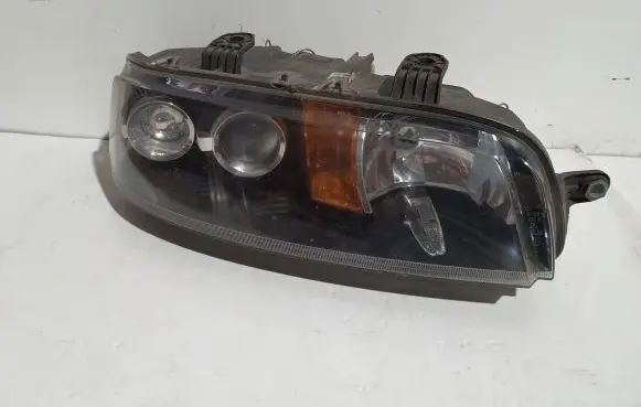 Fiat Punto (188) Headlight/headlamp 89100956