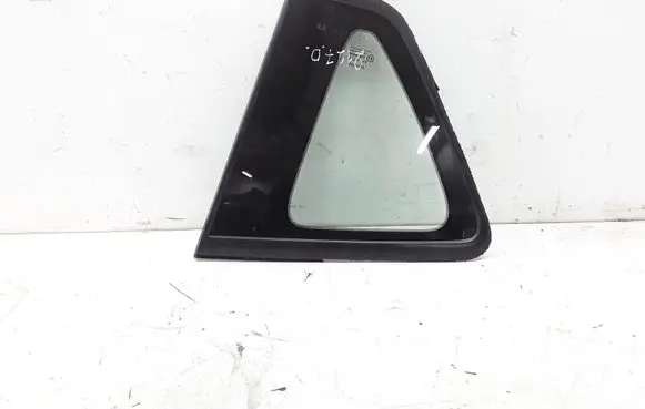 Toyota Corolla Verso AR10 Rear side window