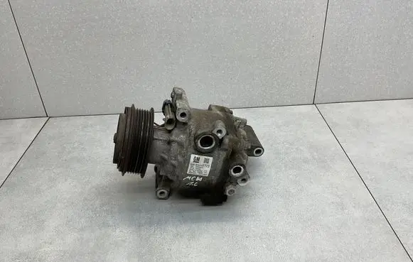 Opel Mokka Air conditioning (A/C) compressor (pump) 95131773