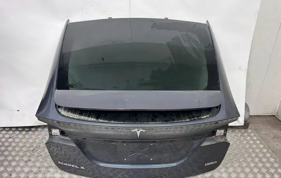 Tesla Model X Tailgate/trunk/boot lid 