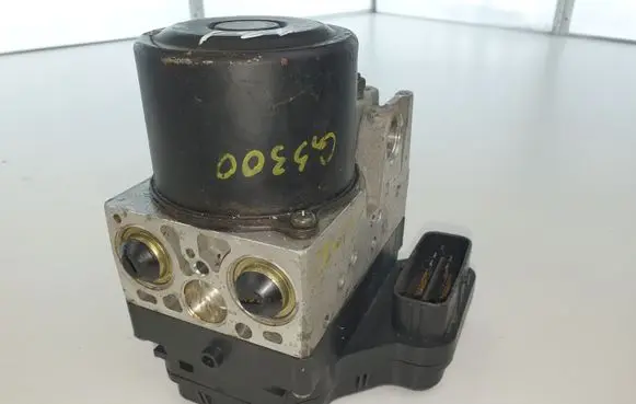 Lexus GS 300 350 430 450H ABS Pump 4454030100 8954130260