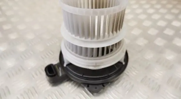 Lexus ES 250 - 300 - 330 Heater fan/blower 8710358070