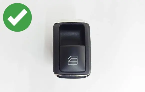 Mercedes-Benz C W204 Electric window control switch A2048700451