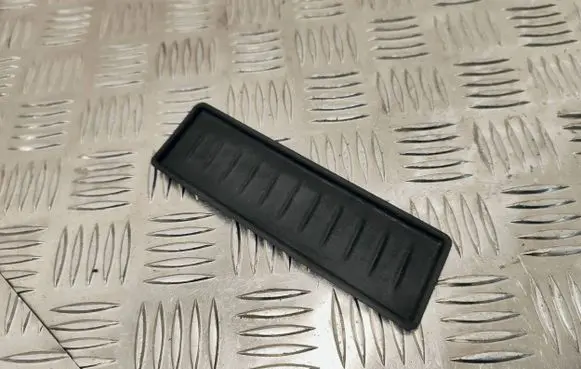 BMW 2 F46 Glove box pad 1278854