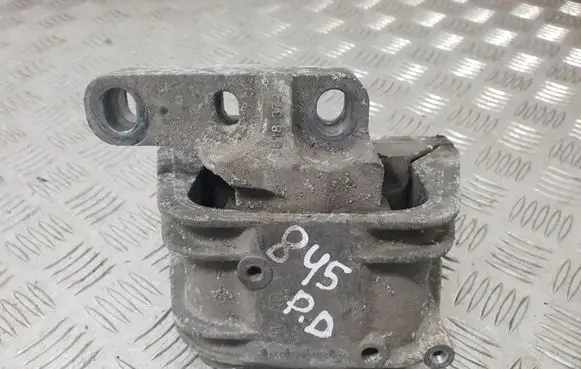 Skoda Octavia Mk2 (1Z) Engine mount bracket 1K0199262