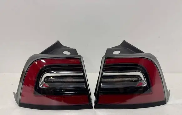 Tesla Model Y Rear/tail lights 150208700D 150208600D 150208700